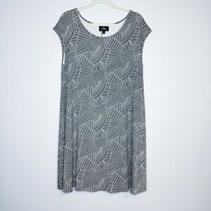 a-line Hawaii - Grey and White Printed Dress